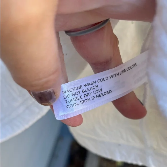 Tuckernuck White Embossed Top - Picture 3 of 7